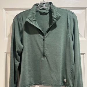 Vuori Small Green Halo Quarter-Zip (I cut the size label due to “itch factor”)